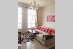 Beautiful Apartment in Campton Estate